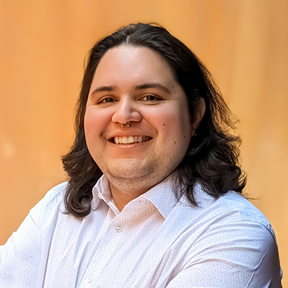 Alex_Gama_Headshot